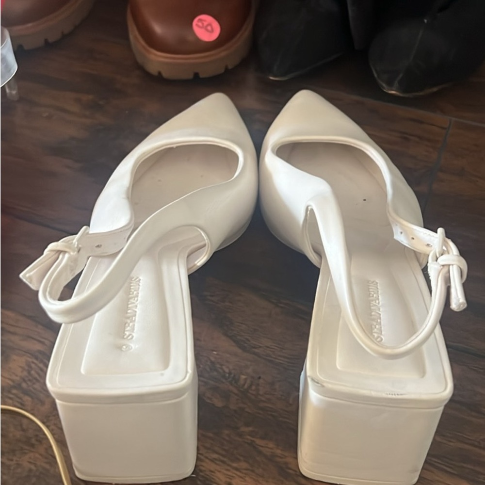 Women’s heels